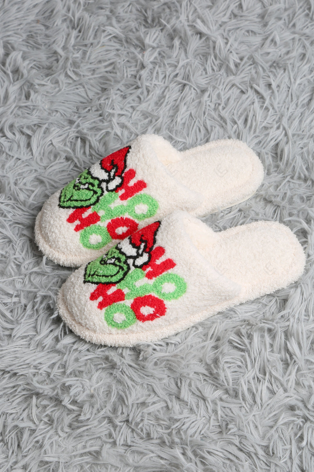 HOLLY JOLLY CHRISTMAS PATTERN SLIPPERS SLIPPERS/SLIDES