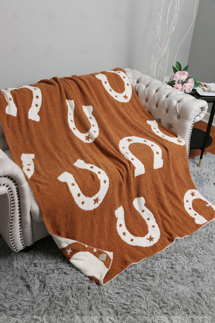 HORSESHOE PATTERN THROW BLANKET BROWN THROW BLANKETS