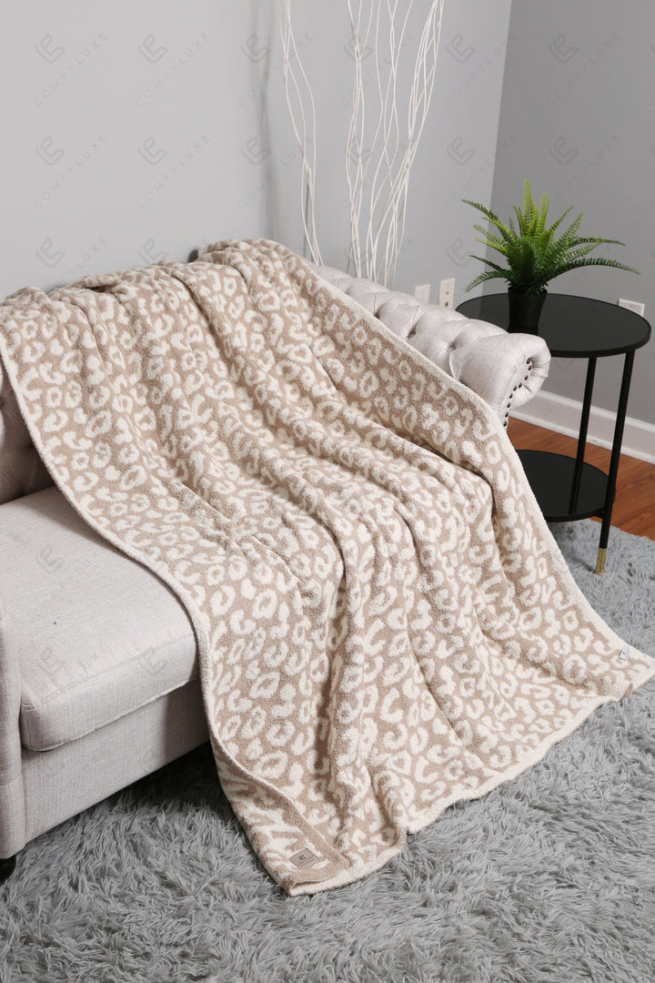 Jcl1010 Throw Blankets
