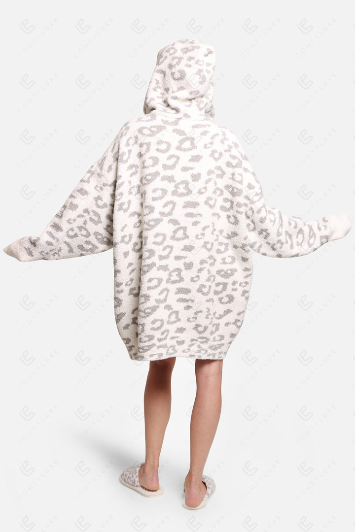 LEOPARD PATTERN WEARABLE BLANKET APPAREL