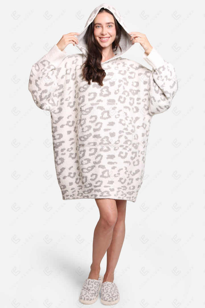 LEOPARD PATTERN WEARABLE BLANKET APPAREL