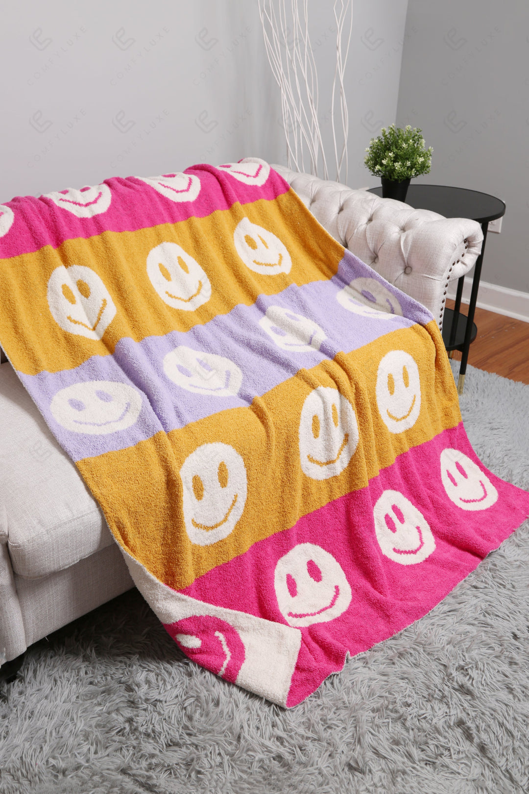 Jcl6011 Throw Blankets