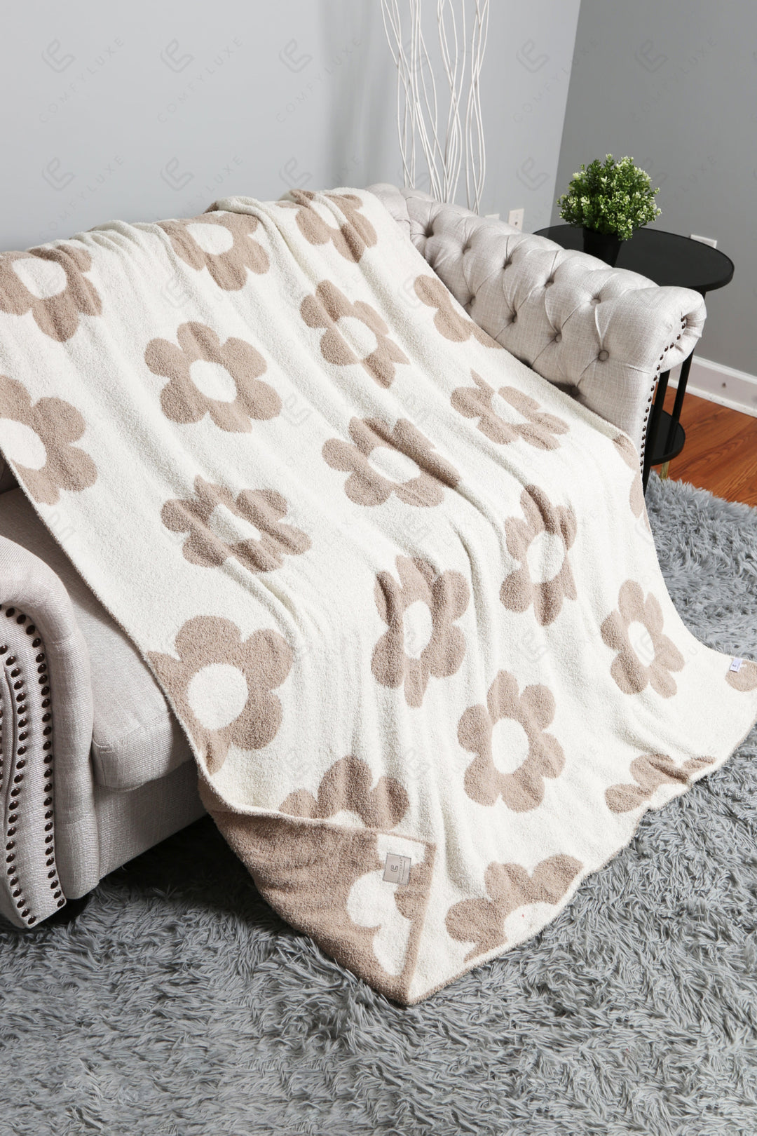 Jcl6002 Throw Blankets