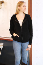 Load image into Gallery viewer, Jcl6206 Black Apparel
