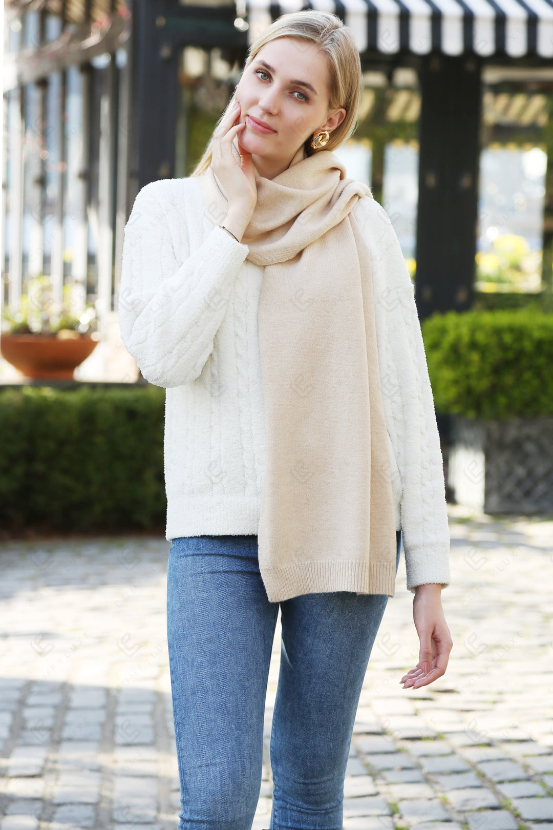 Js2401 Scarves