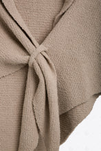 Load image into Gallery viewer, SOLID COLOR SHAWL APPAREL
