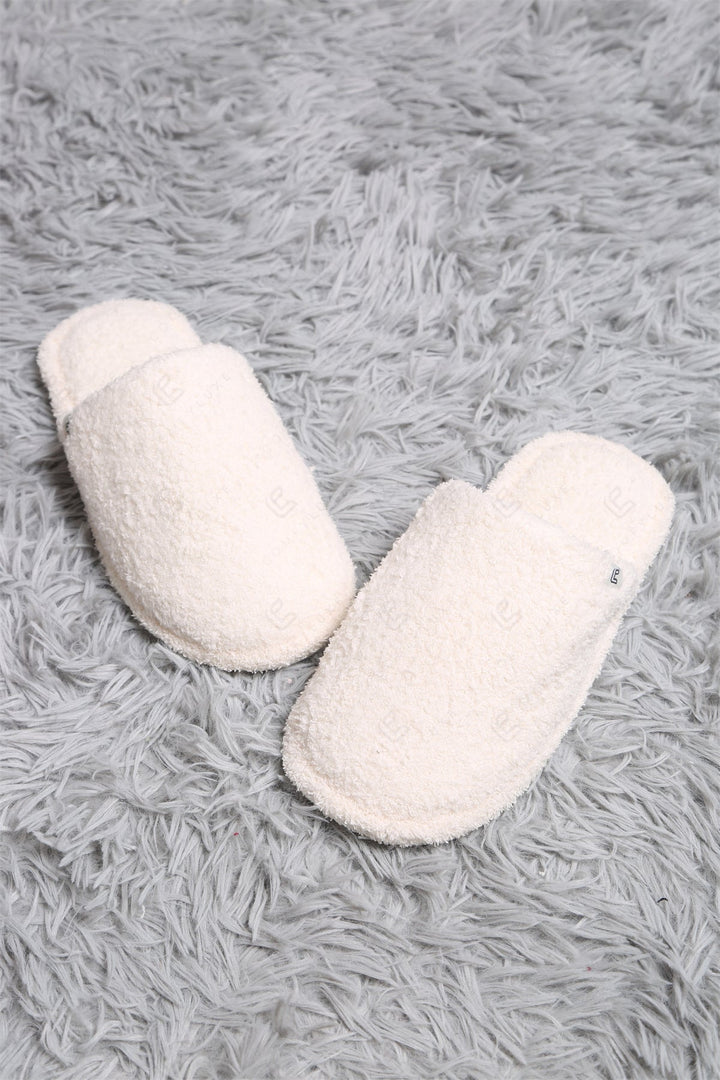 Jcl2127 Ivory / S/M Slippers/Slides
