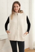 Load image into Gallery viewer, SOLID COLOR VEST APPAREL
