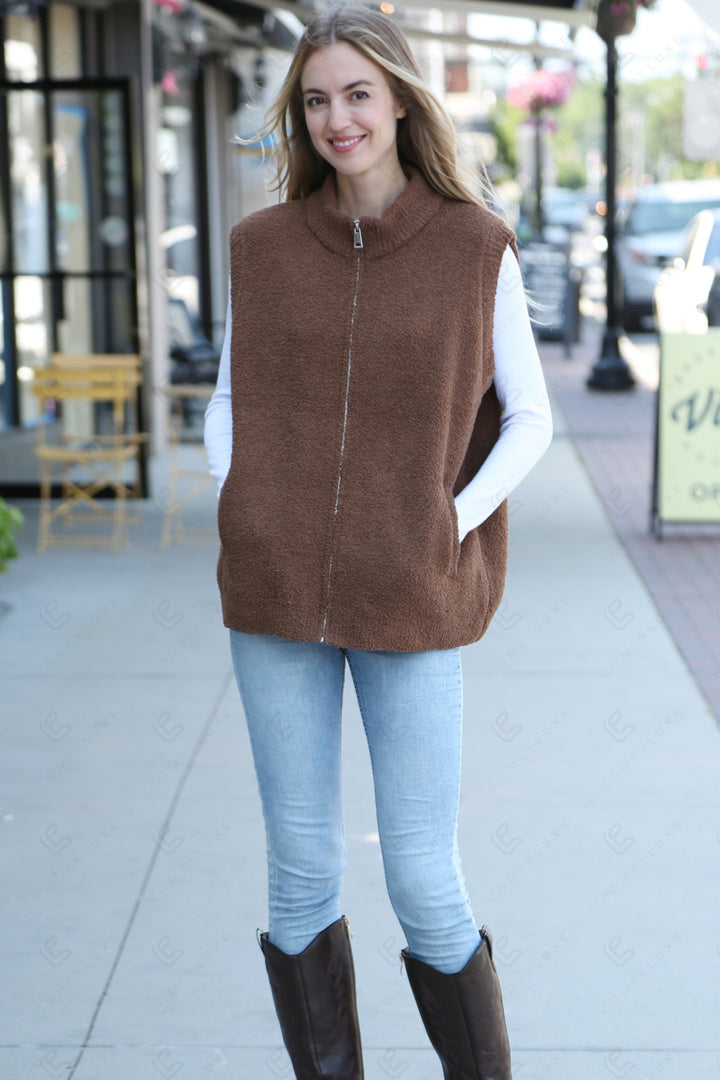 SOLID COLOR VEST APPAREL