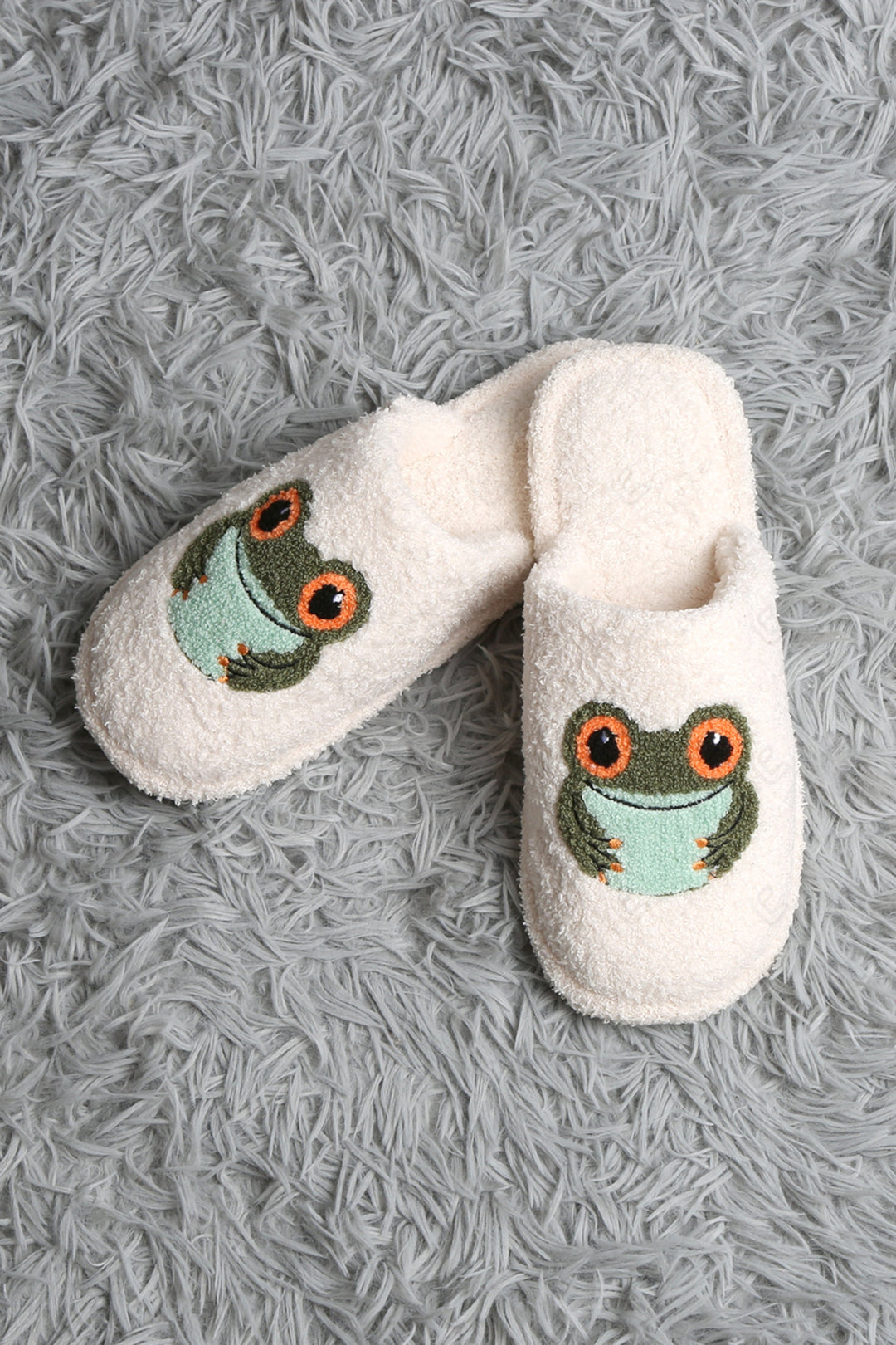 STRAWBERRY PATTERN SLIPPERS SLIPPERS/SLIDES