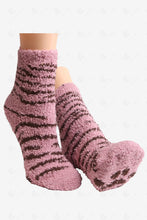 Load image into Gallery viewer, TIGER &amp; PAW PRINT PATTERN MINI-CREW SOCK SOCKS
